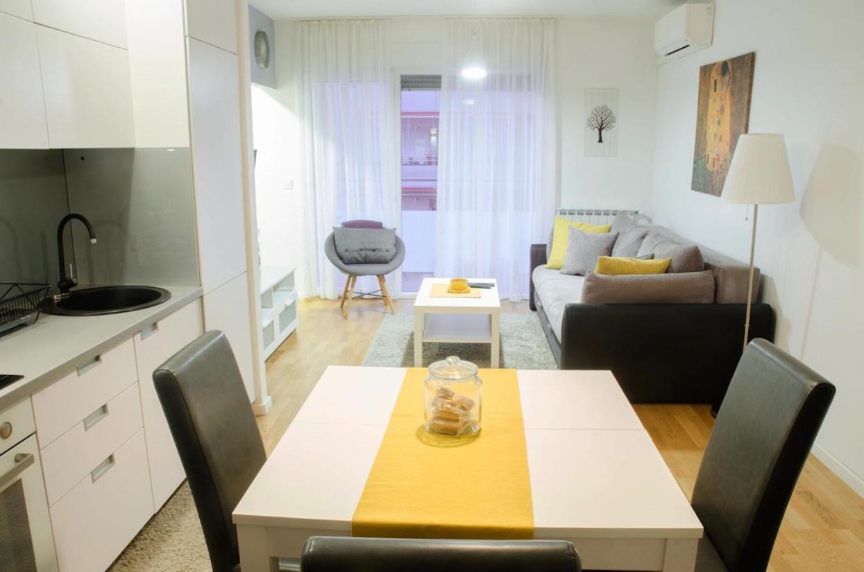 Apartment Sola Zagreb Exterior foto